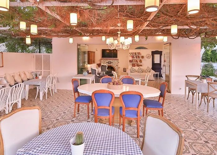 Ilica Hotell Çeşme